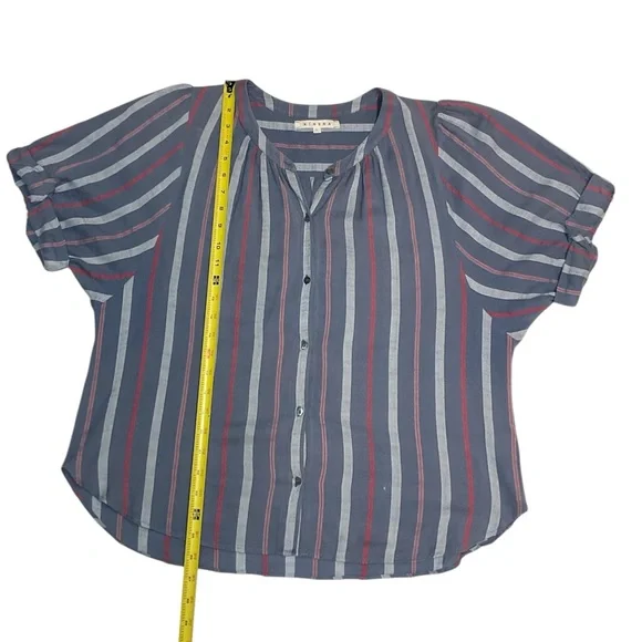 Xirena Chesney Roll Sleeve Button Down Shirt Size Large Blue Stripped 100%Cotton - Picture 6 of 8